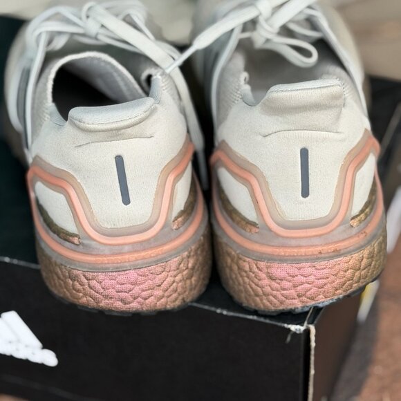 Size 11 - Adidas Ultraboost 20 Metal Grey Signal Coral - Picture 6 of 7